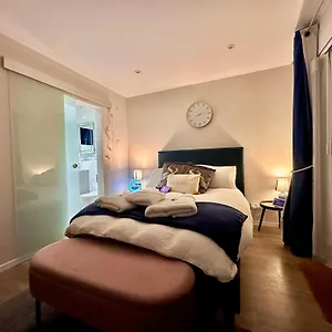 apt-tucktonia-retreat.tophotelsbath.com/