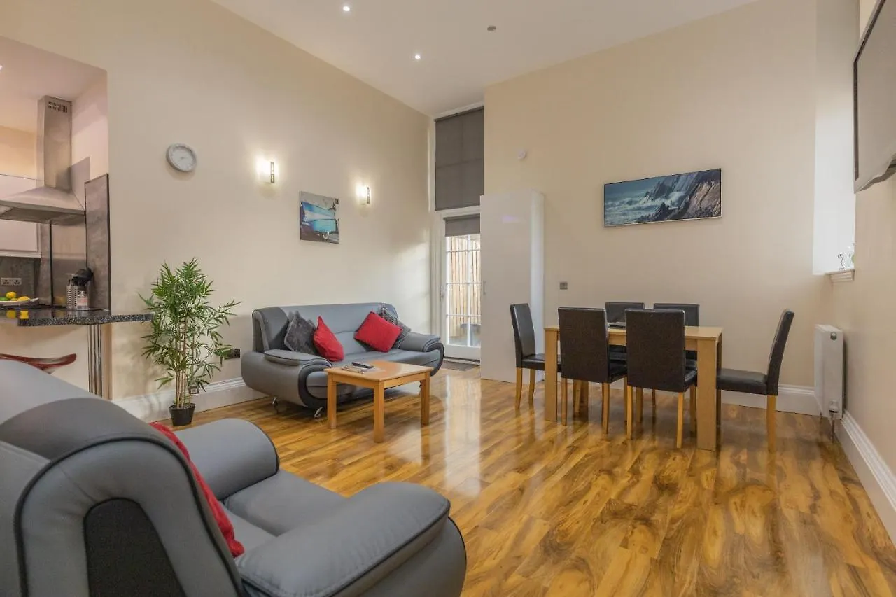New 3-Bedroom Apartment Close To City Centre Edinburgh
