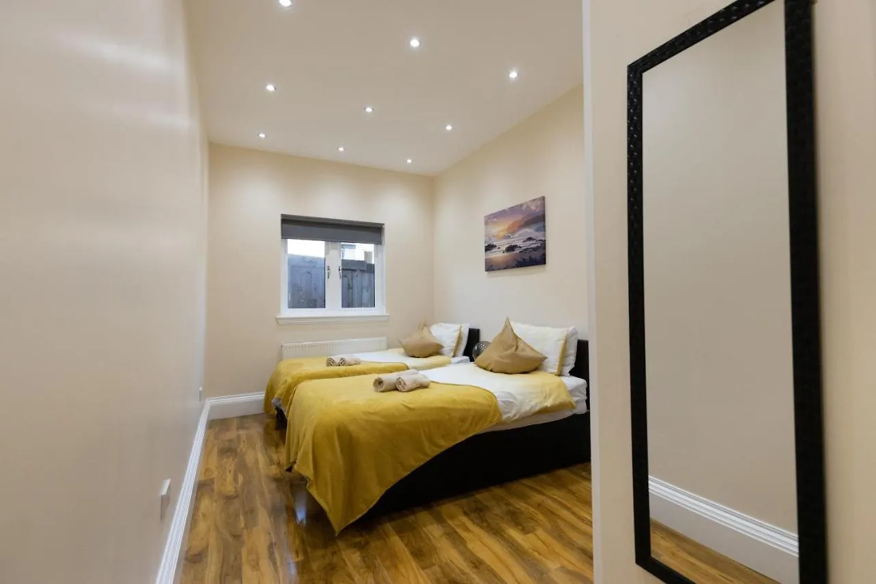 New 3-Bedroom Apartment Close To City Centre Edinburgh