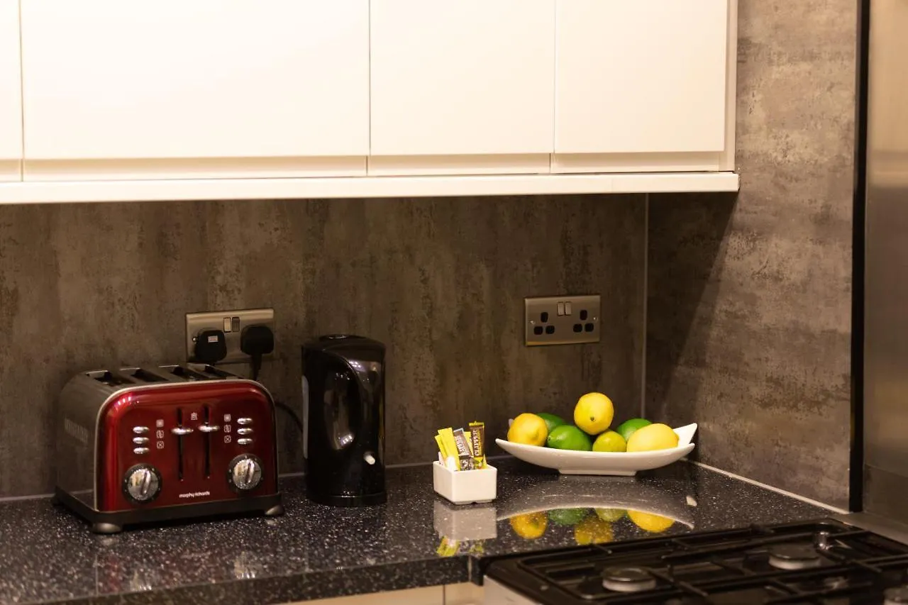 New 3-Bedroom Apartment Close To City Centre Edinburgh