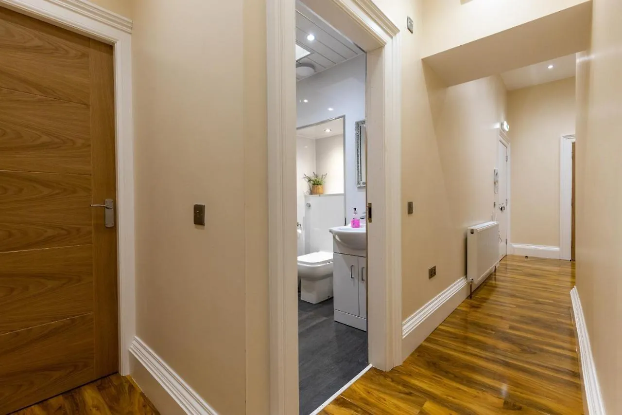 New 3-Bedroom Apartment Close To City Centre Edinburgh